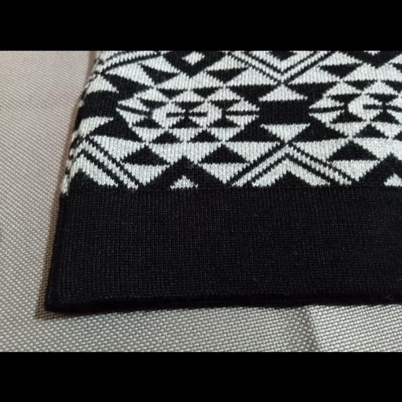 Pink Rose Tribal Knit Pencil Skirt 🌿 Size Small - Picture 6 of 9